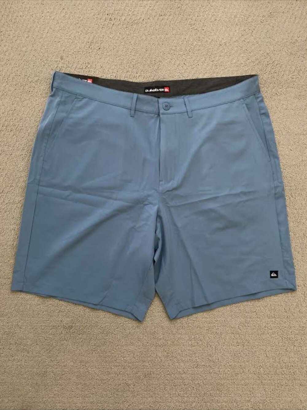 NWT Men's Quicksilver Moisture Wicking UV 50 Flat Front Shorts, Blue, Size 40